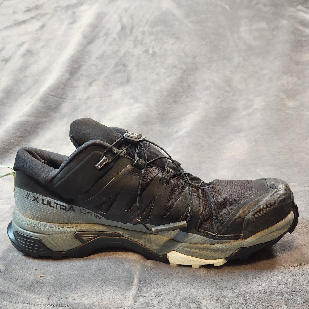 Salomon Shoes Womens 9.5 Black X Ultra 4 GTX Hiking Gorpcore‎